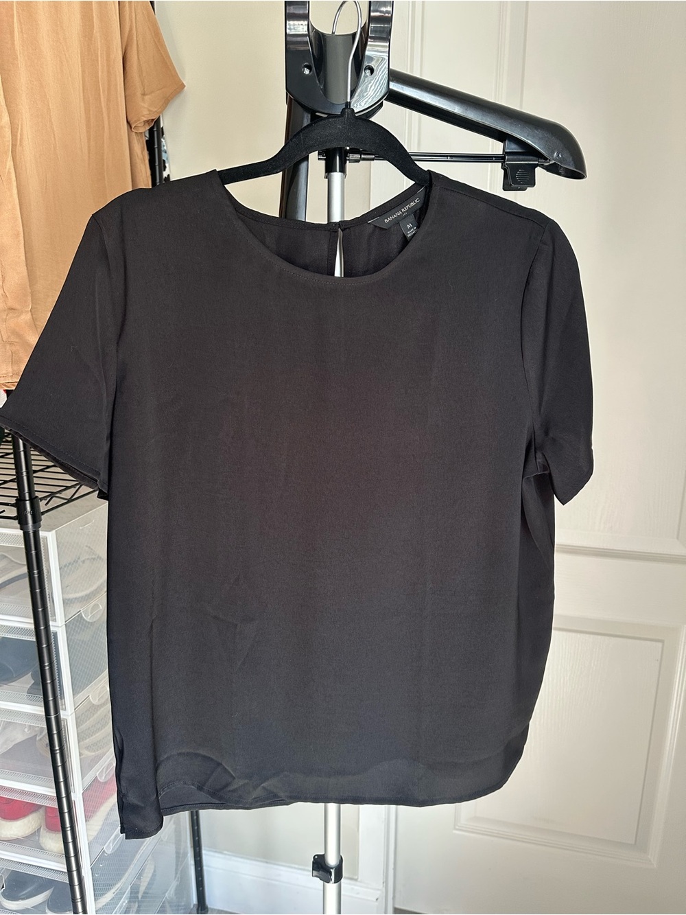 Banana Republic Black Short Sleeve Crewneck Blouse